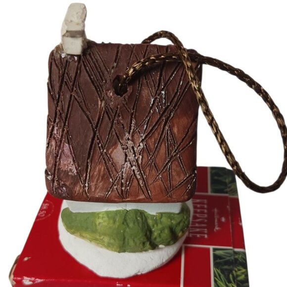 Vintage 1990 Schoolhouse/ Nativity Scene Christmas Ornaments Set Of 2 - Picture 8 of 8